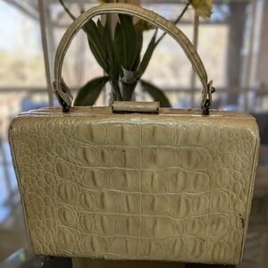 Vintage Cream Alligator Box Handbag 1940s -50s